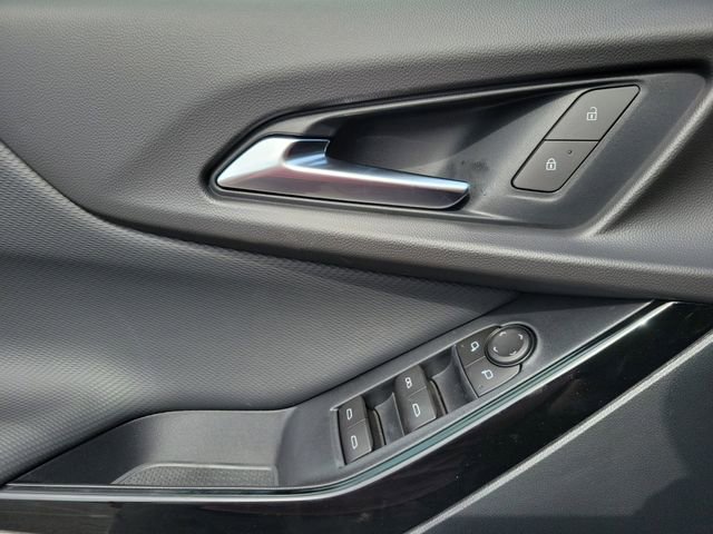 2026 Chevrolet Equinox LT photo 8