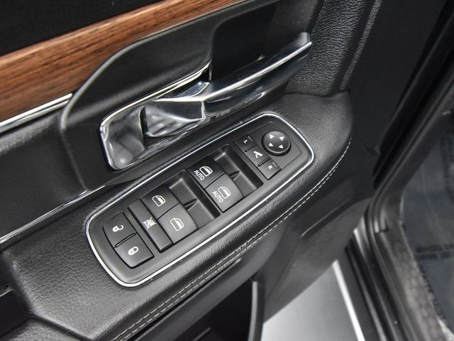 2016 Ram 1500 Laramie photo 15