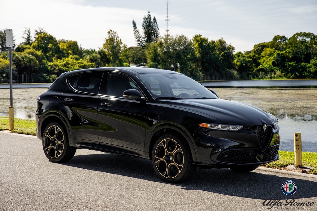 2025 Alfa Romeo Tonale Intensa