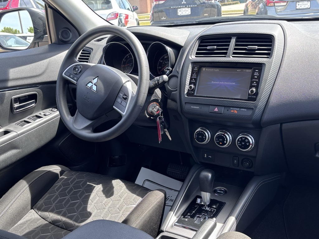 2024 Mitsubishi Outlander Sport S photo 18
