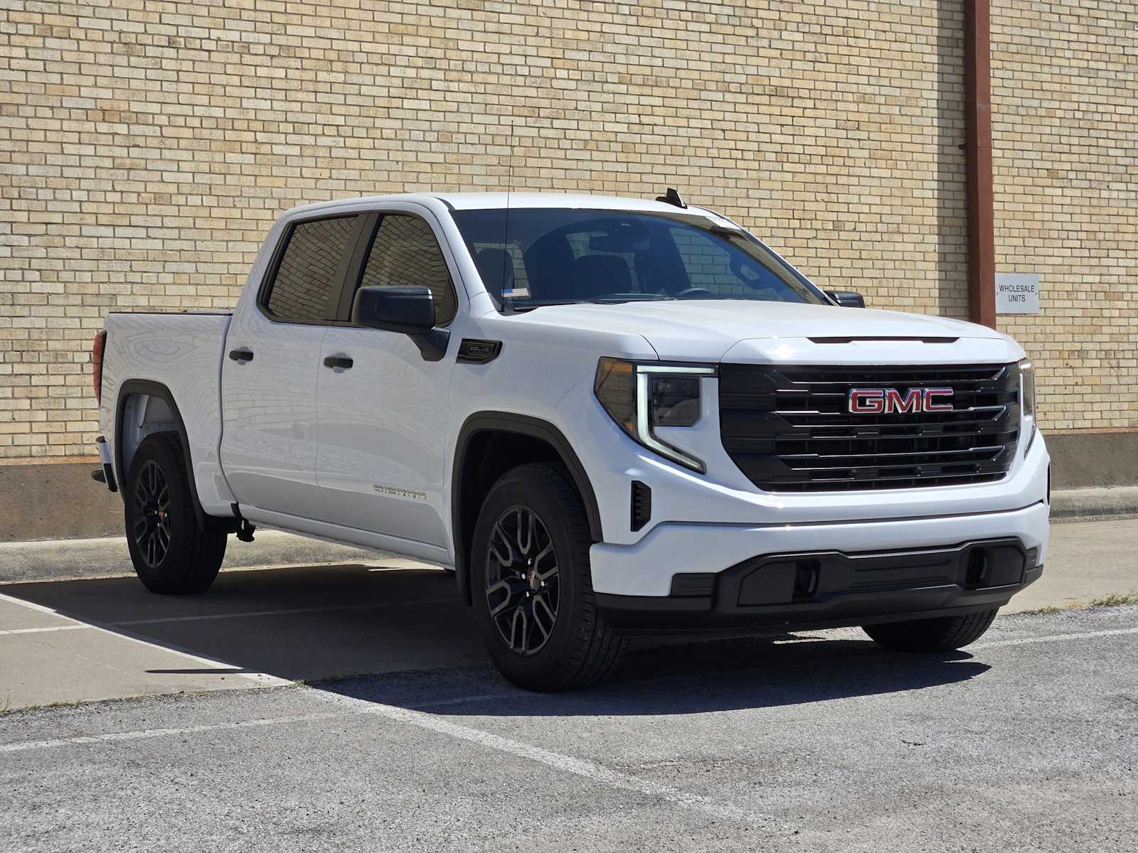 2026 Gmc Sierra 1500 Pro photo 2
