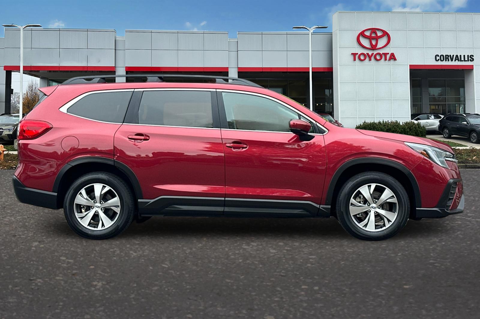 2024 Subaru Ascent Premium photo 2