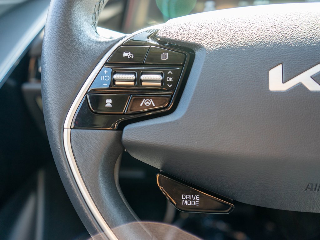2024 Kia Niro EX photo 17