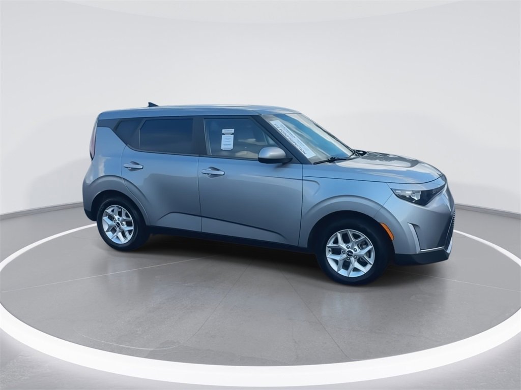 Used 2023 Kia Soul LX with VIN KNDJ23AU4P7860955 for sale in Russell Springs, KY