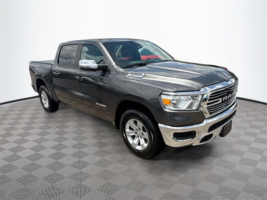 2023 Ram 1500 Laramie photo 3