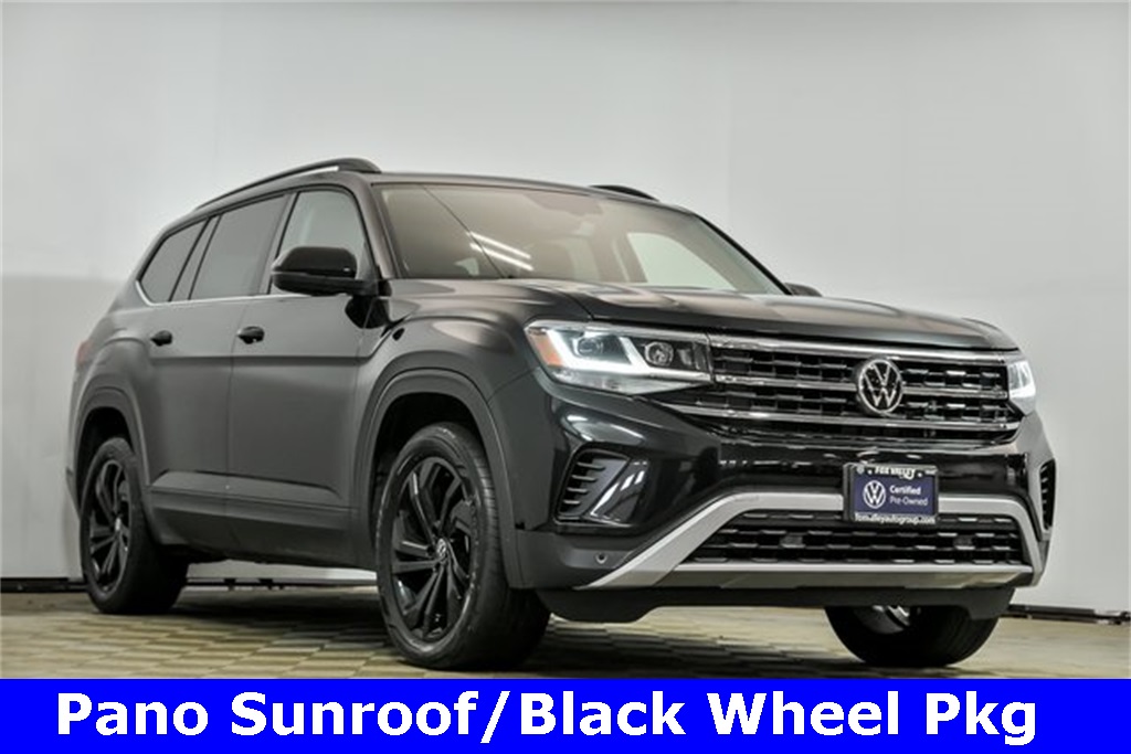 2022 Volkswagen Atlas SE w/Tech's photo