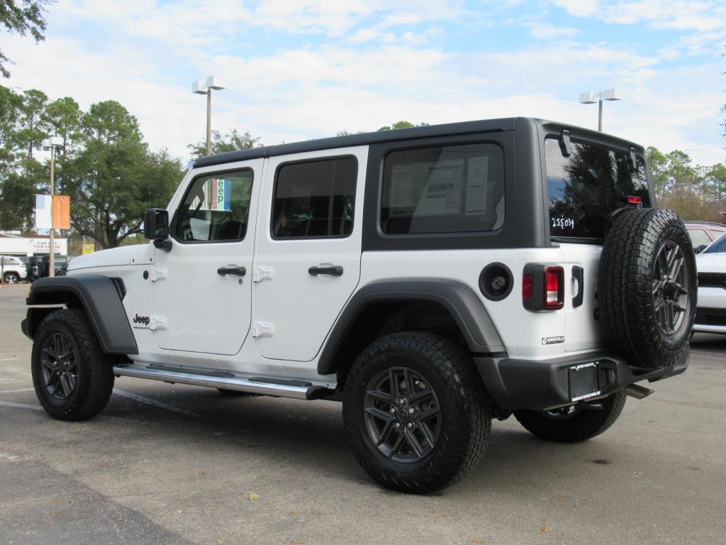 2025 Jeep Wrangler Sport S photo 4