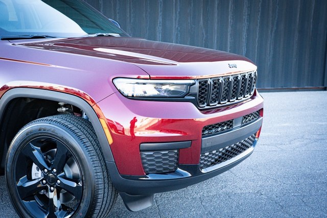 2025 Jeep Grand Cherokee Altitude X photo 4