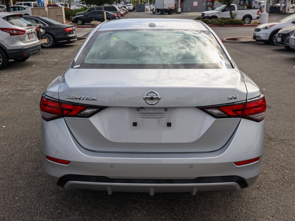 2023 Nissan Sentra SV photo 3