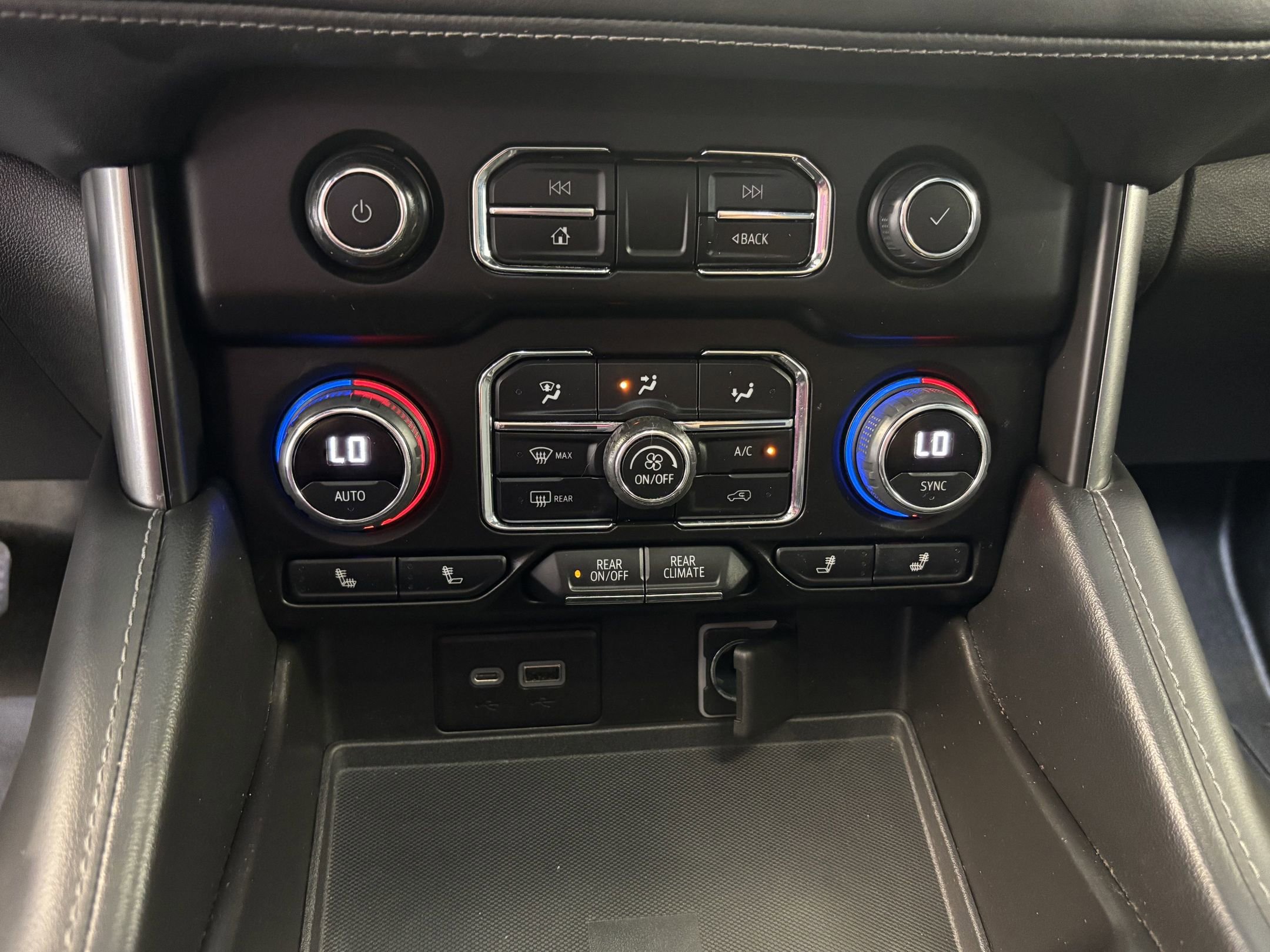 2021 Chevrolet Tahoe Z71 photo 33