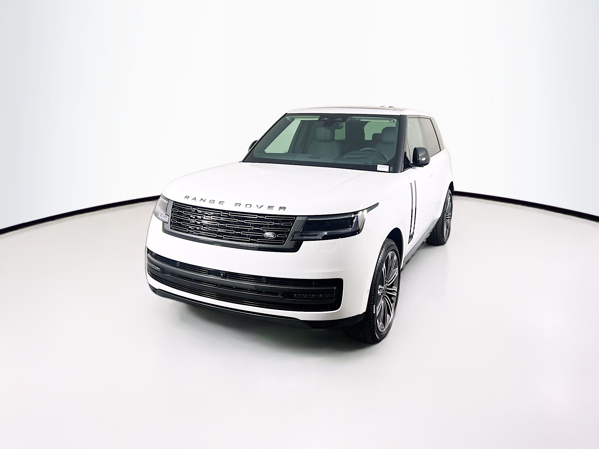 2025 Land Rover Range Rover SE's photo