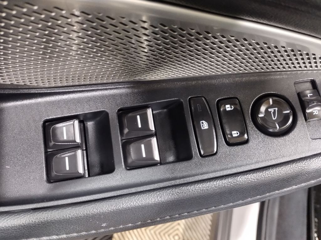 2024 Acura MDX SH-AWD photo 17