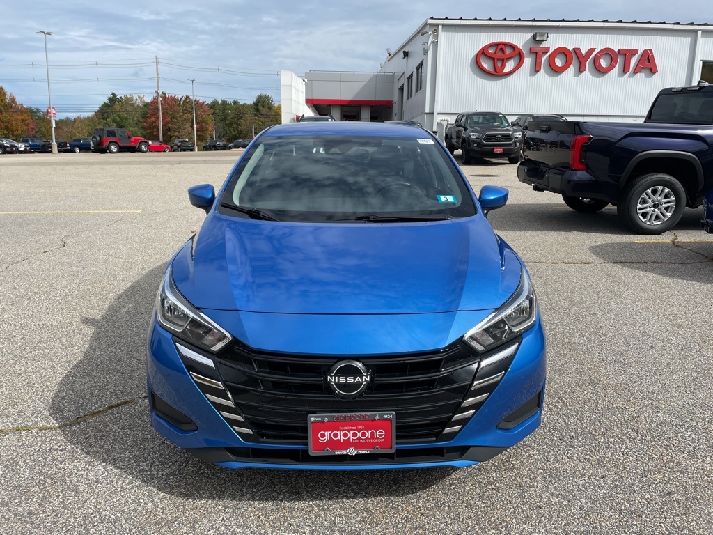 2023 Nissan Versa 1.6 SV photo 2