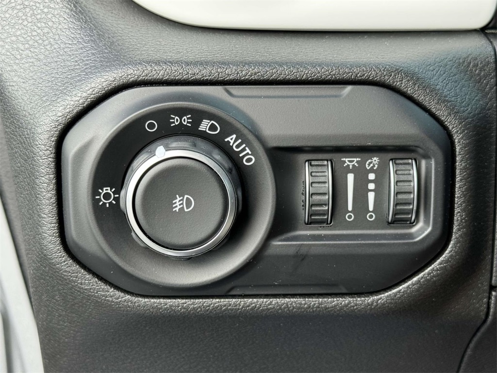 2021 Jeep Wrangler Unlimited Islander photo 26
