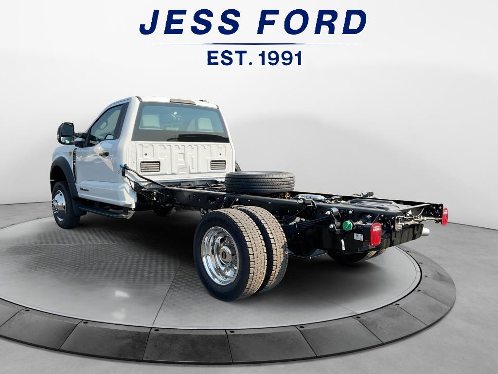 2026 Ford F-550 XL photo 3