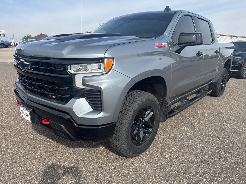 2023 Chevrolet Silverado 1500 LT Trail Boss photo 3