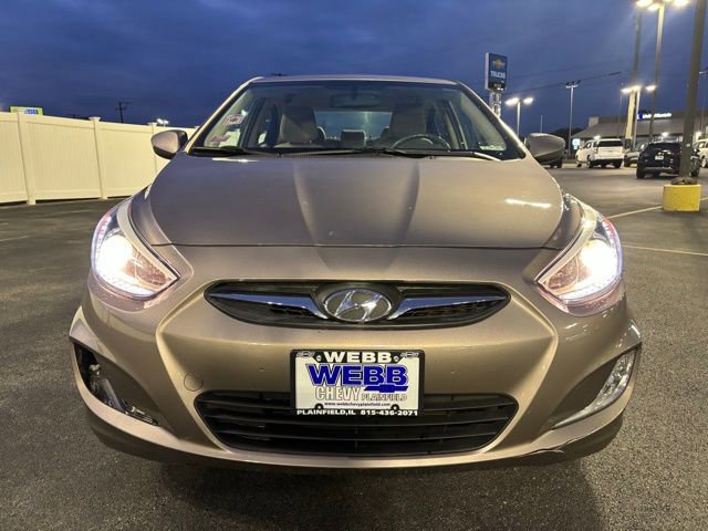 2014 Hyundai Accent GLS photo 2