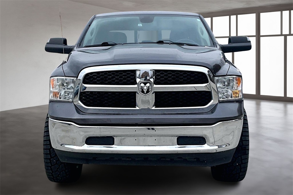 2023 Ram 1500 Classic SLT photo 4