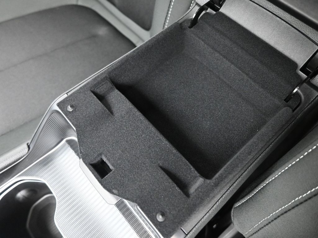 2025 Jeep Grand Cherokee Laredo X photo 4