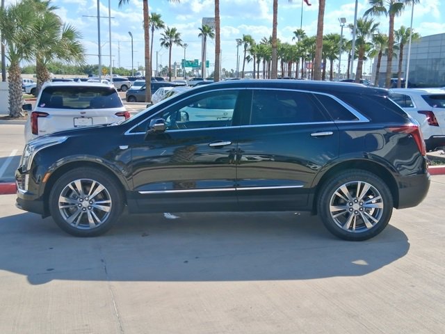 2025 Cadillac XT5 Premium Luxury photo 2