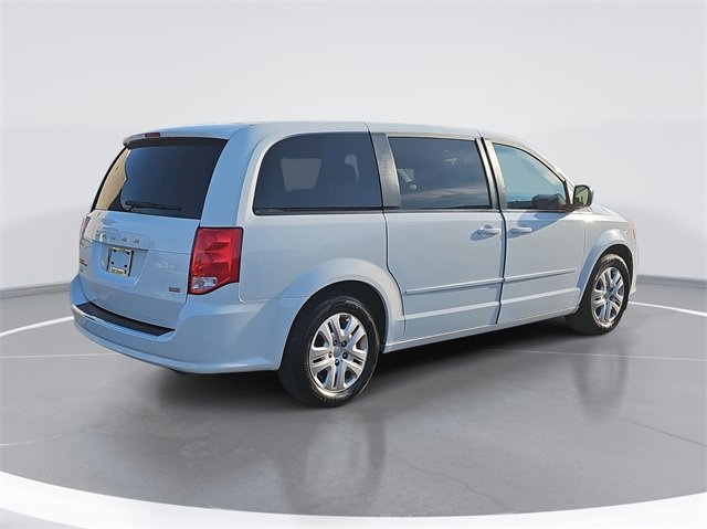 2016 Dodge Grand Caravan SE photo 3