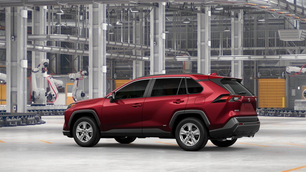 2025 Toyota RAV4 Hybrid XLE photo 4