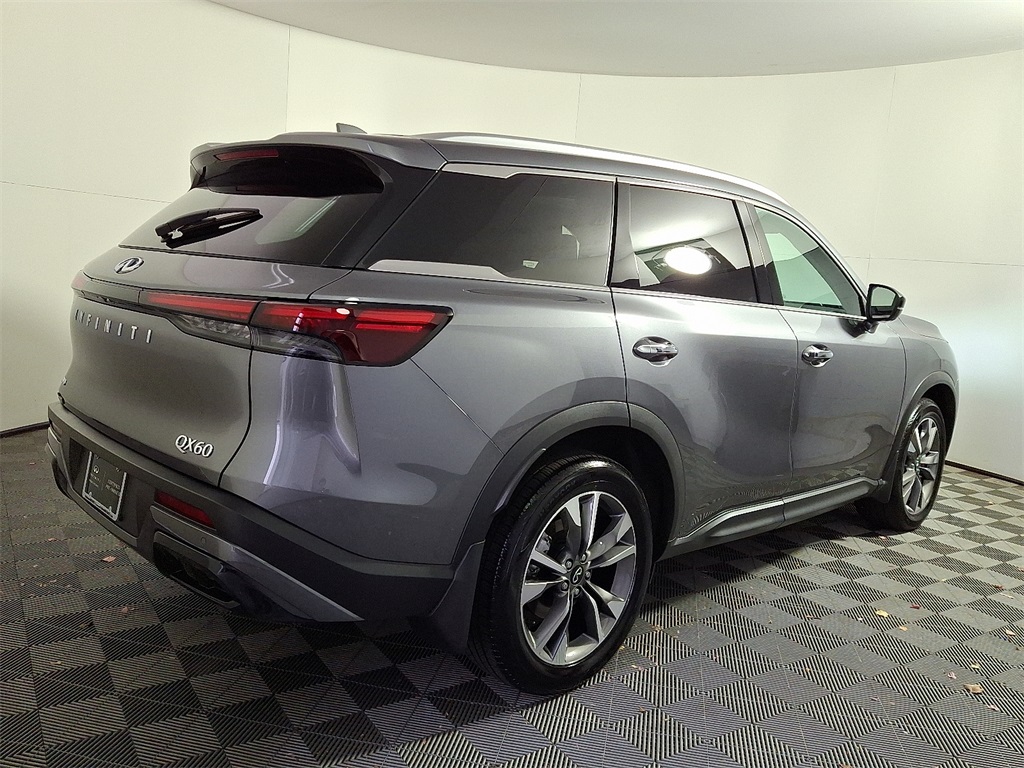 2025 Infiniti QX60 Luxe photo 4