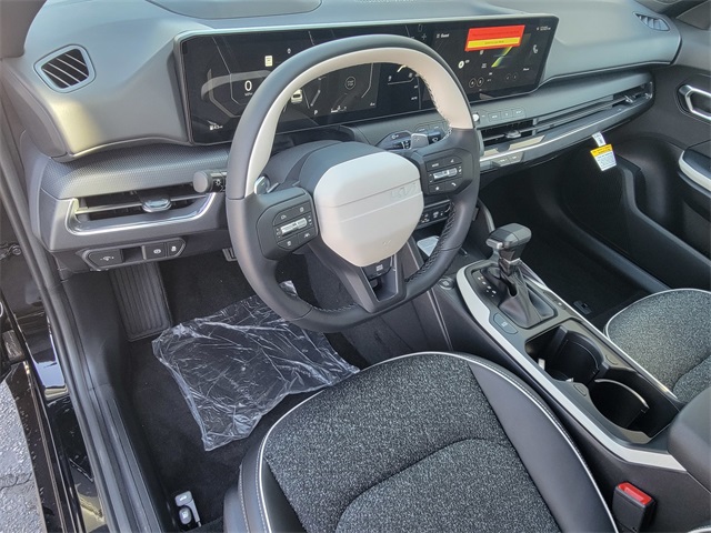 2025 Kia K4 GT-Line photo 10