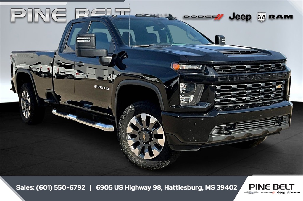 2022 Chevrolet Silverado 2500HD Custom's photo