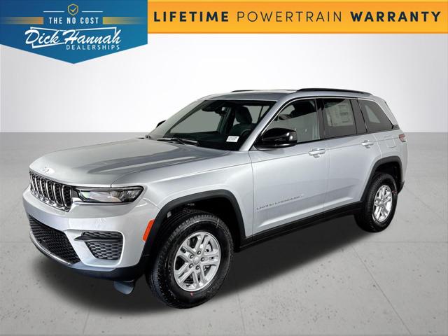 2025 Jeep Grand Cherokee Laredo's photo