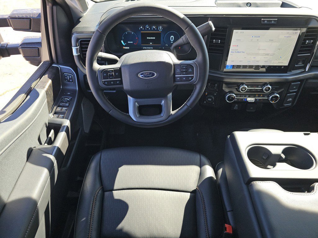 2026 Ford F-350 Lariat photo 4