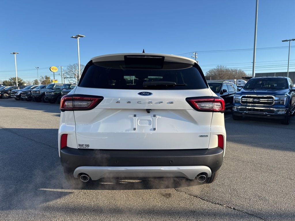 2025 Ford Escape Plug-In Hybrid photo 4