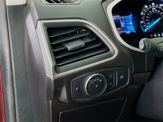 2021 Ford Edge SEL photo 11