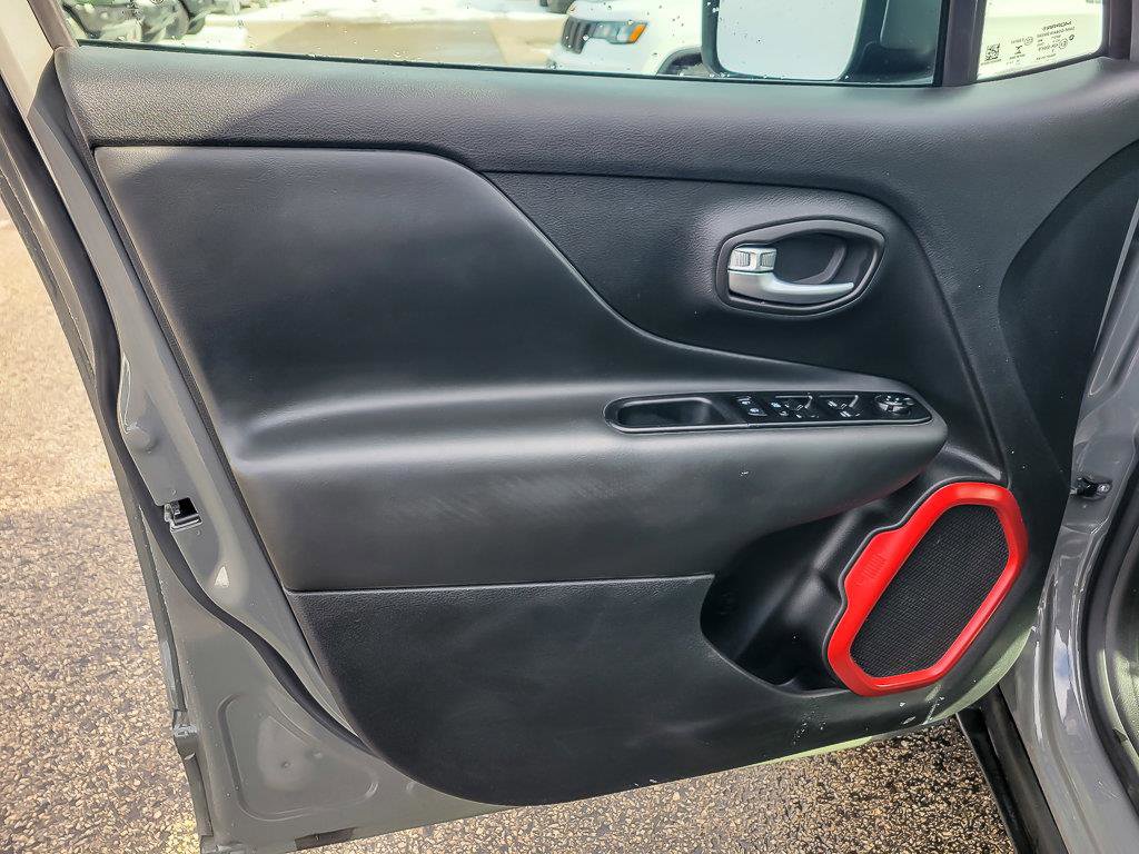 2020 JEEP RENEGADE - Image 22