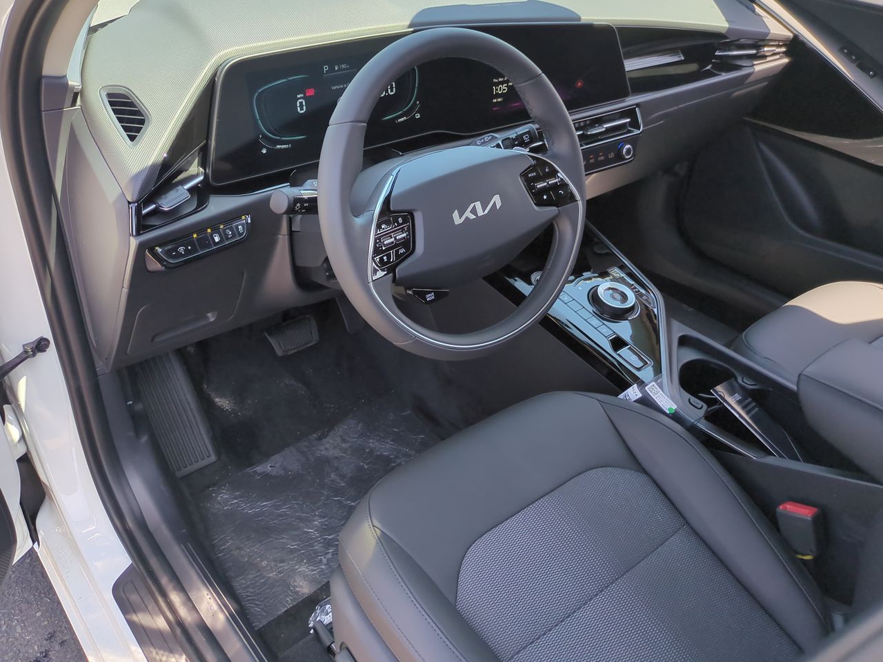 2025 Kia Niro Plug-In Hybrid EX photo 7