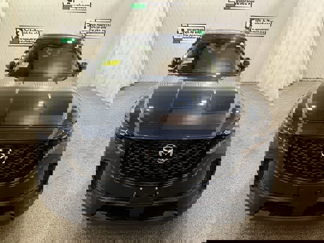 2026 Mazda CX-50 2.5 Preferred photo 2