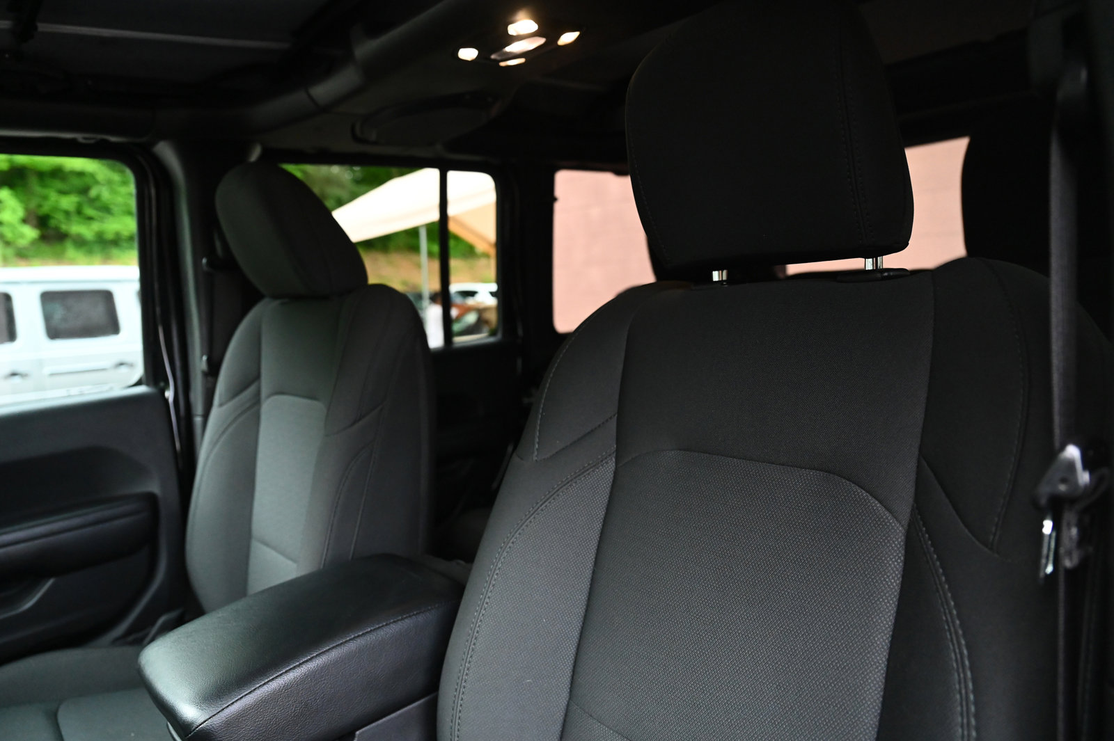 2021 Jeep Wrangler Unlimited Willys Sport photo 30