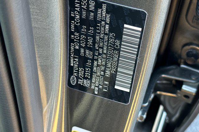 2025 Hyundai Elantra Blue SEL Sport photo 23