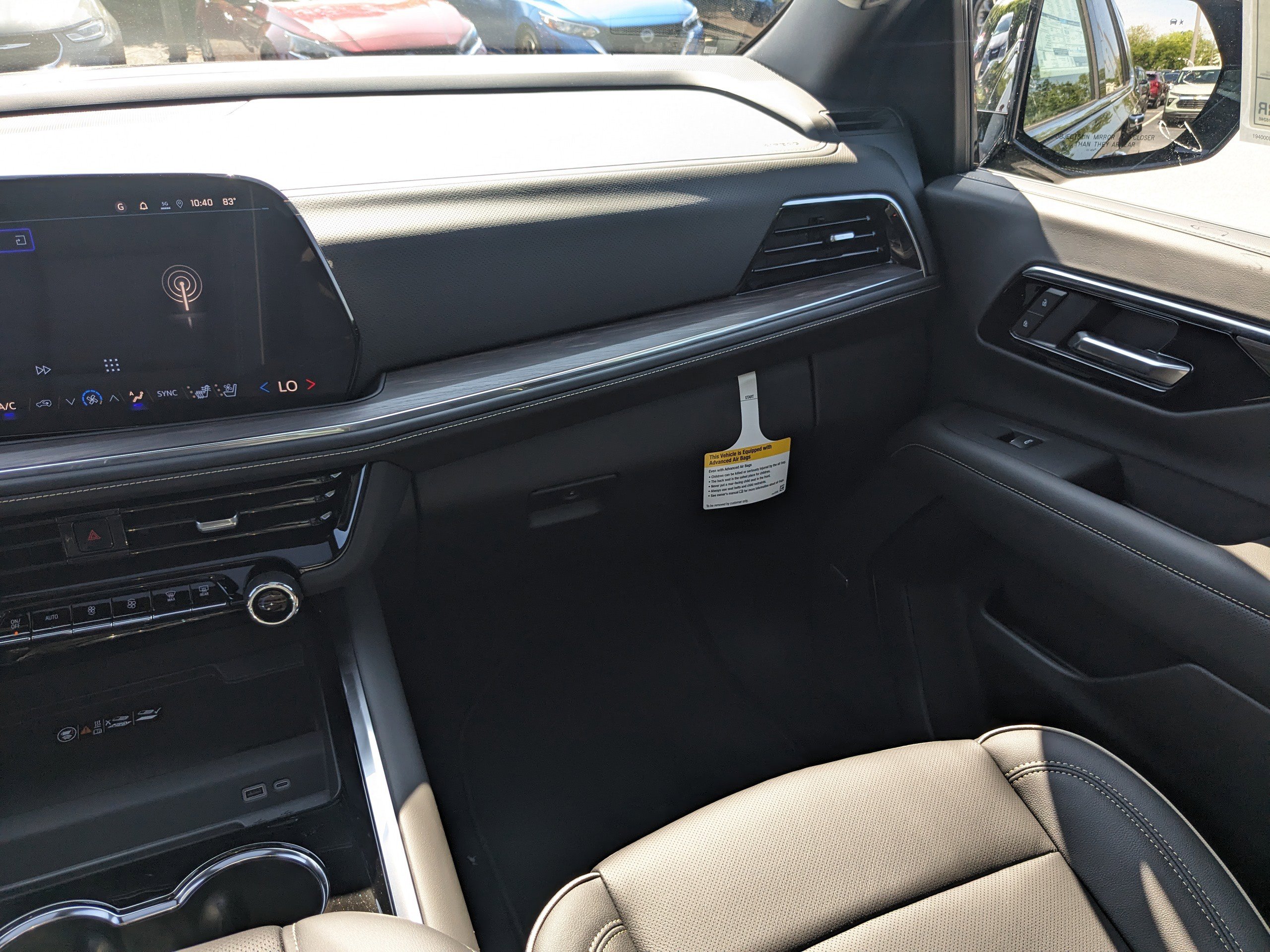 2025 Chevrolet Tahoe Premier photo 18