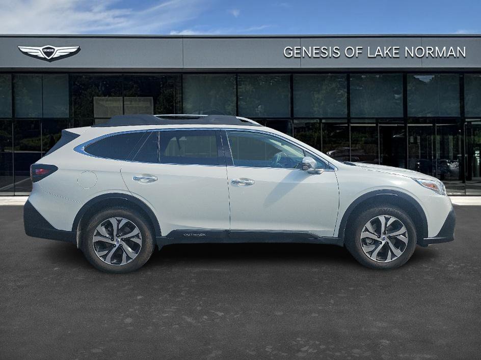 2021 Subaru Outback Touring photo 3