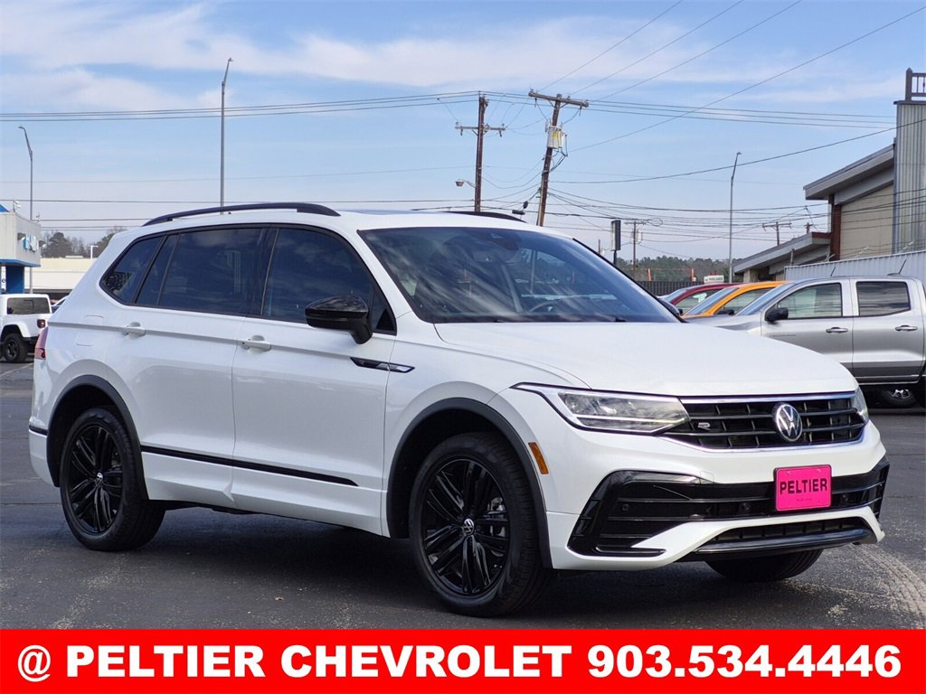 2022 Volkswagen Tiguan SE R-LINE BLACK's photo