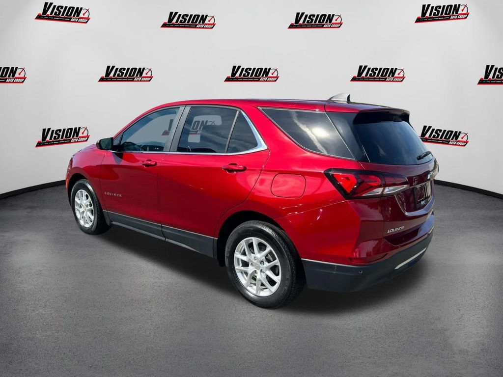 2024 Chevrolet Equinox LT photo 5