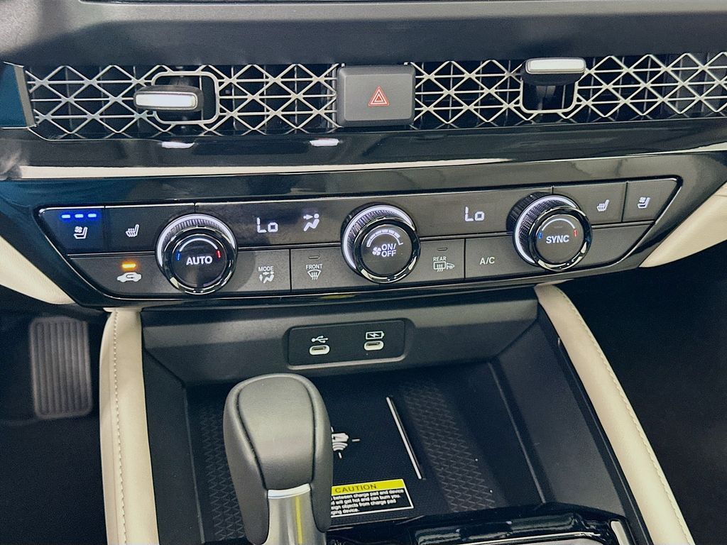 2025 Honda Accord Hybrid Touring photo 12