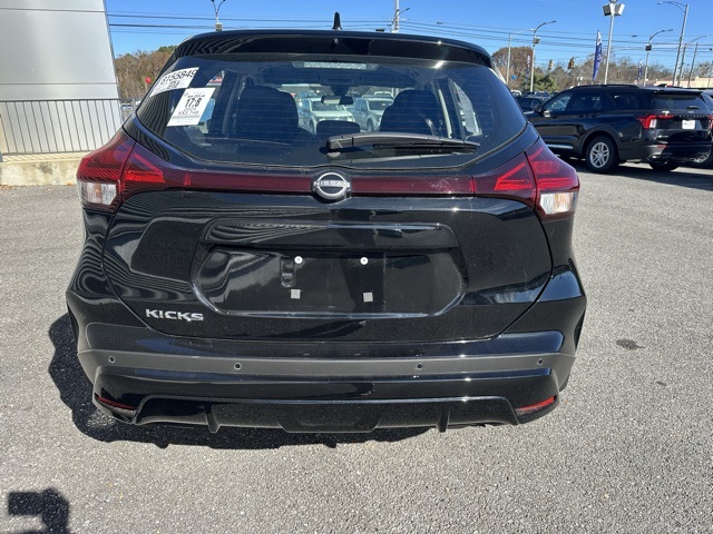 2024 Nissan Kicks S photo 4