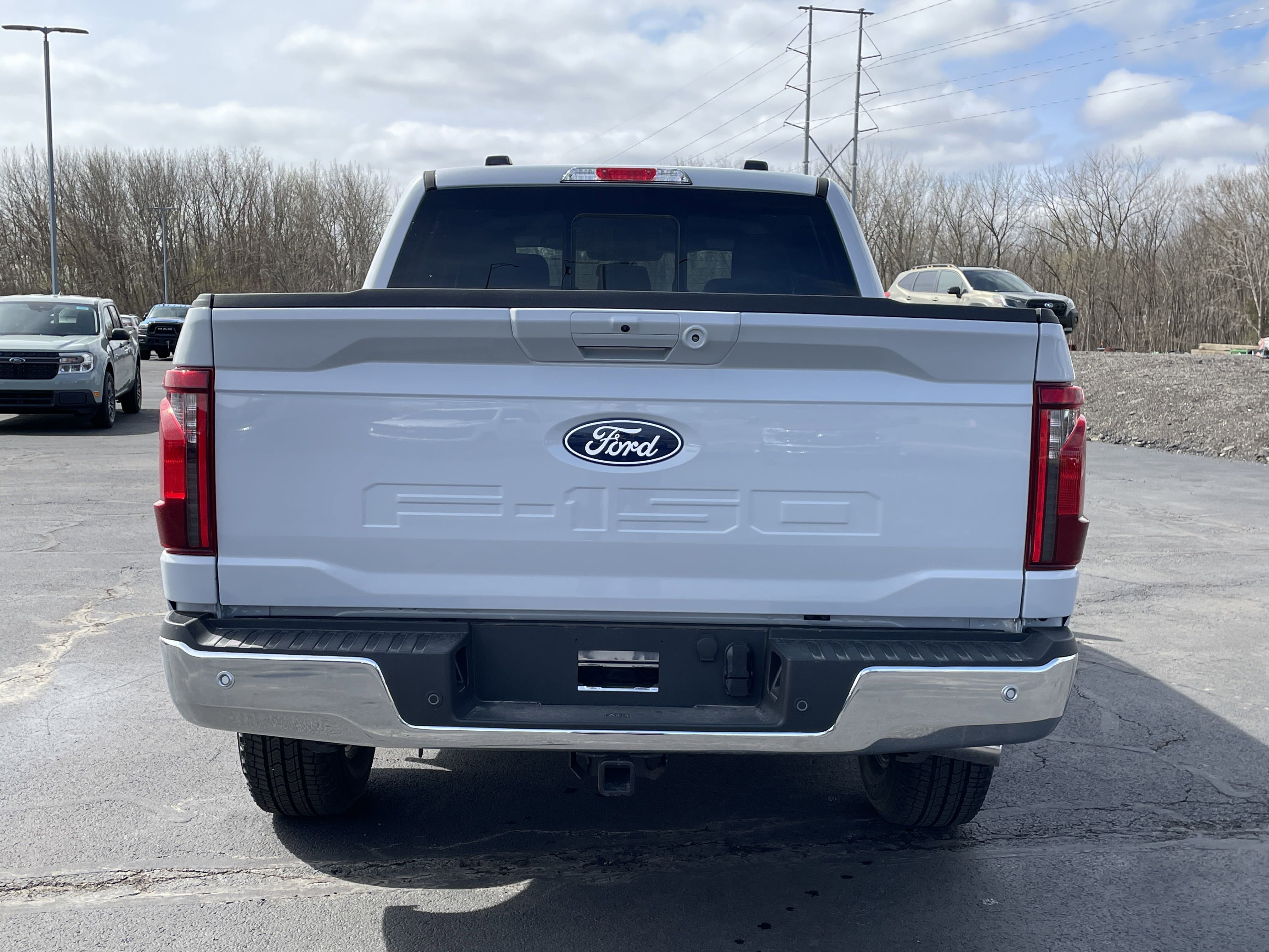 2025 Ford F-150 XLT photo 2