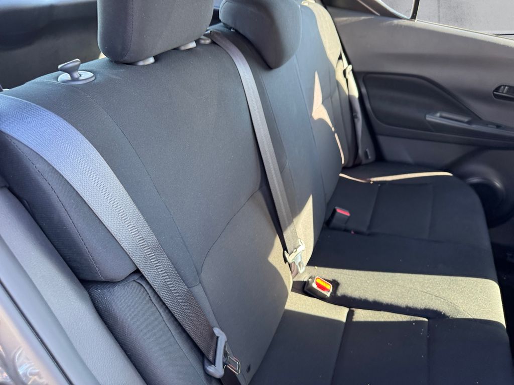 2025 Nissan Kicks Play S photo 16