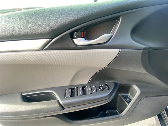 2017 Honda Civic LX photo 4