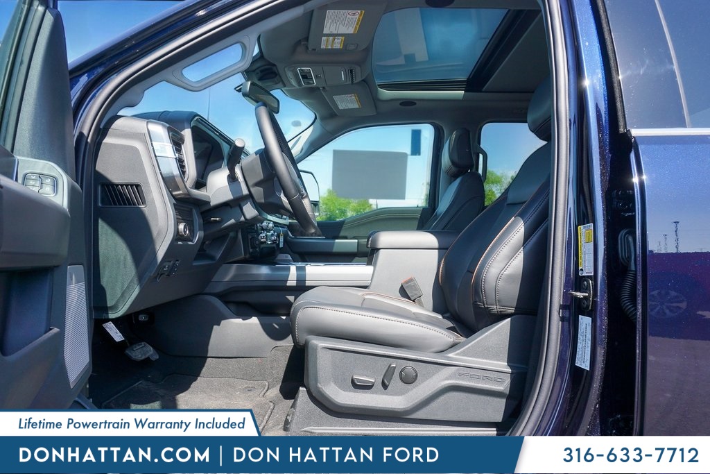 2025 Ford F-250 photo 3