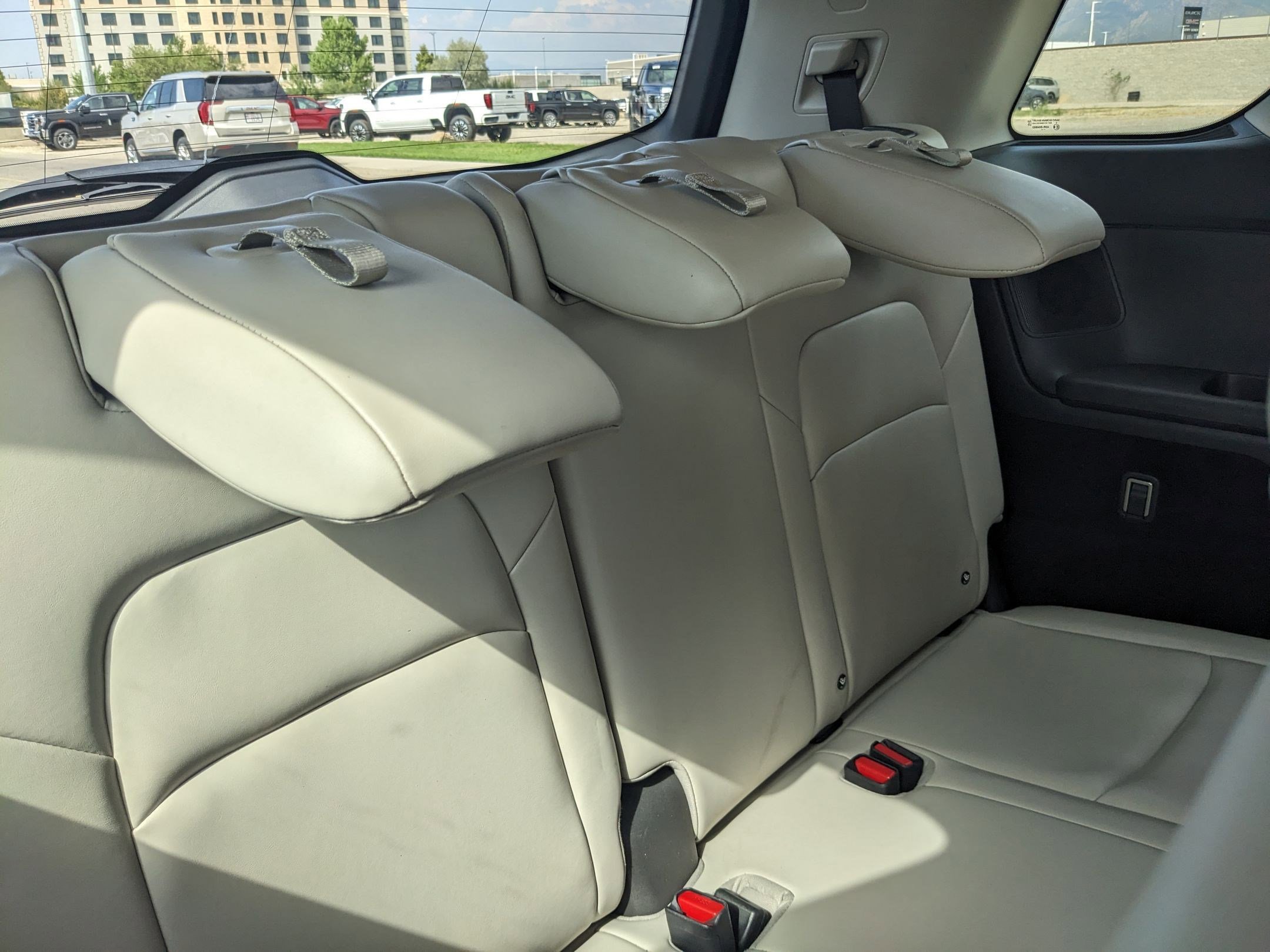 2022 Nissan Pathfinder Platinum photo 12