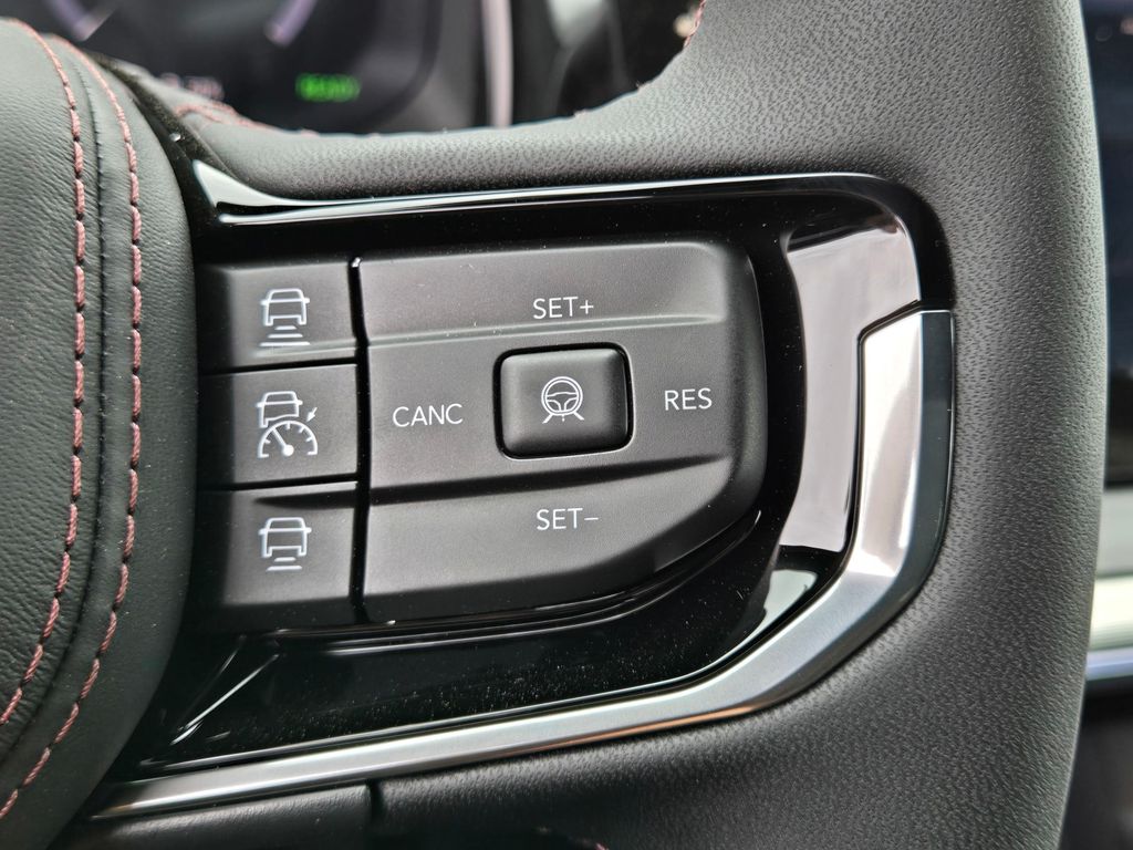 2025 Jeep Wagoneer S Launch Edition photo 9